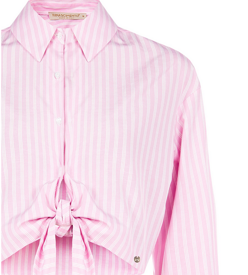 kurze Knotenbluse