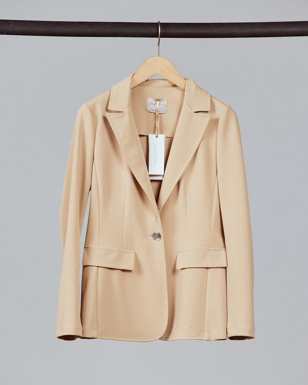 Blazer-C5-Rinascimento-Boutique-Mode-Salzburg-Fruehling-Sommer-Damenmode-Trend-Italien-Fashion-Instagram
